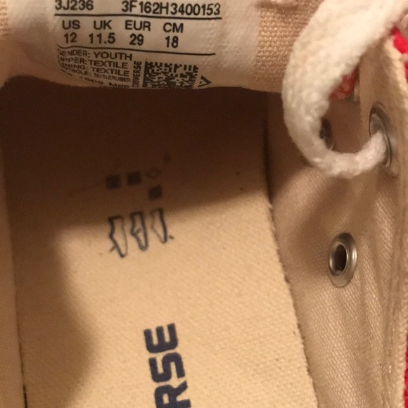 Converse - Picture 3 of 4